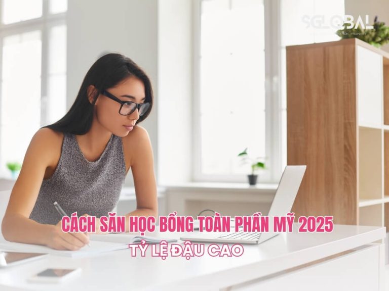 Nữ sinh viên tra cứu học bổng toàn phần Mỹ trên laptop trong không gian học tập sáng sủa.