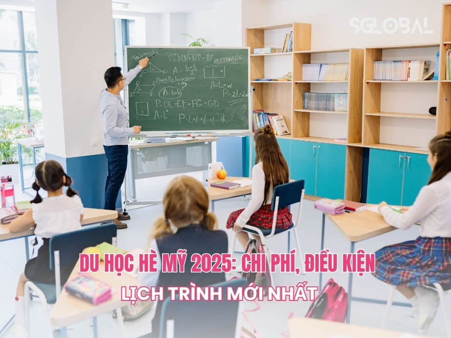 Lớp học tiếng Anh mùa hè tại Mỹ với giáo viên bản ngữ, không khí học tập sôi nổi và thân thiện.