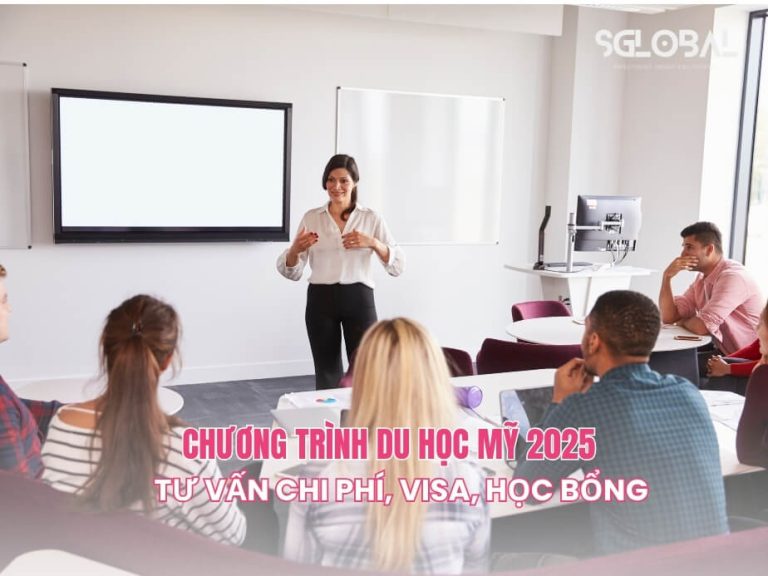 Lớp học tư vấn chương trình du học Mỹ 2025, cung cấp thông tin chi phí, visa và học bổng đầy đủ, giúp sinh viên chuẩn bị hành trang du học.